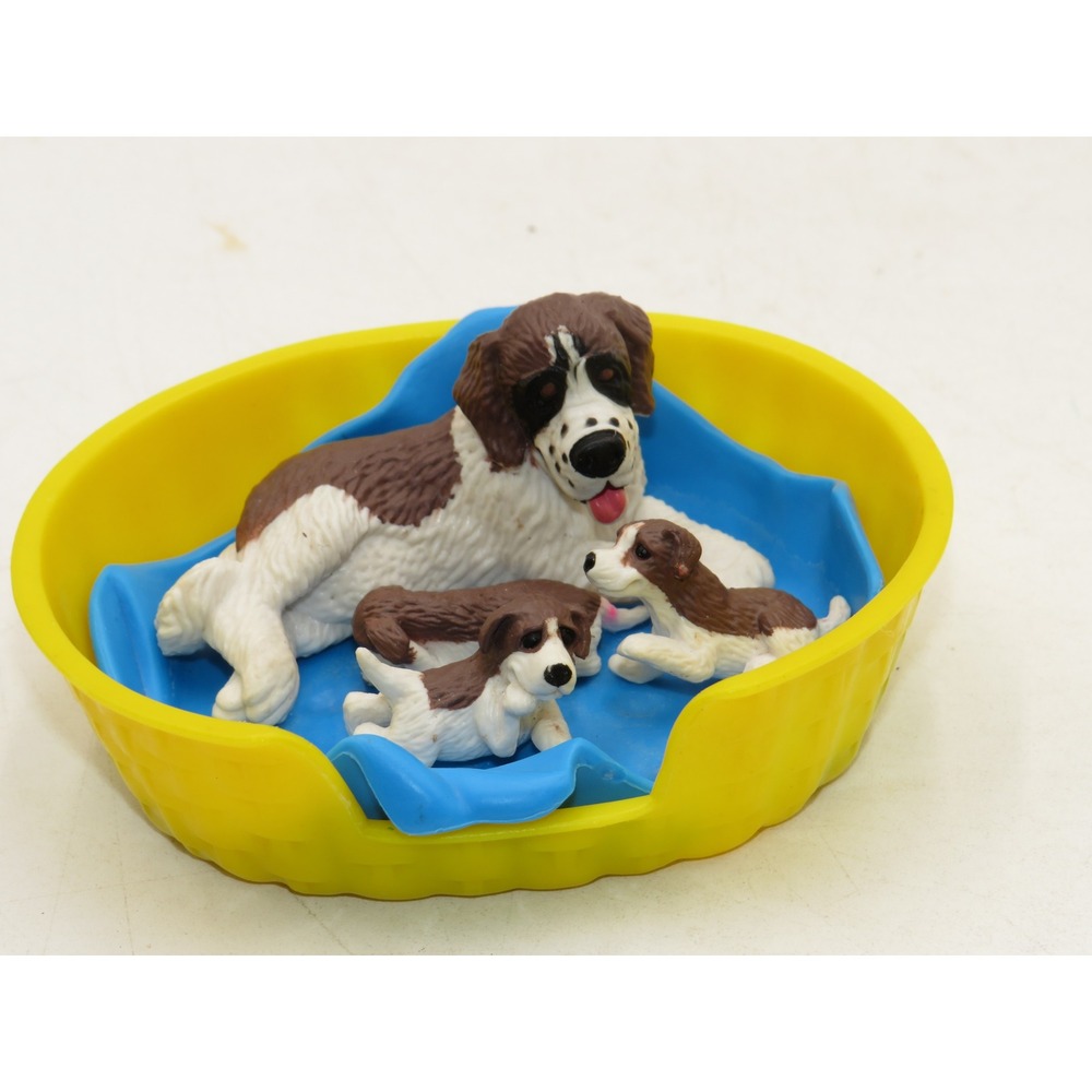 Vg 1994 MEG‎ Puppy In My Pocket Family St Bernard Mom 3 Puppies Basket